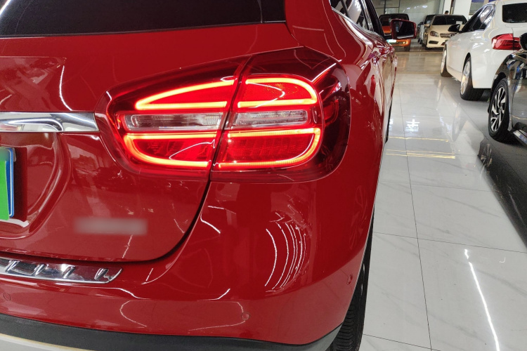 奔驰GLA 2016款 GLA 200 时尚型车身外观6006