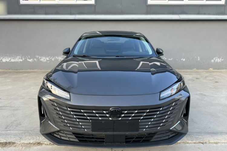 长安 逸动 2024款 1.5T GDI自动 旗舰型车身外观6006