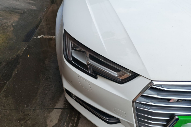 奥迪A4L 2018款 30周年年型 40 TFSI 时尚型车身外观6006