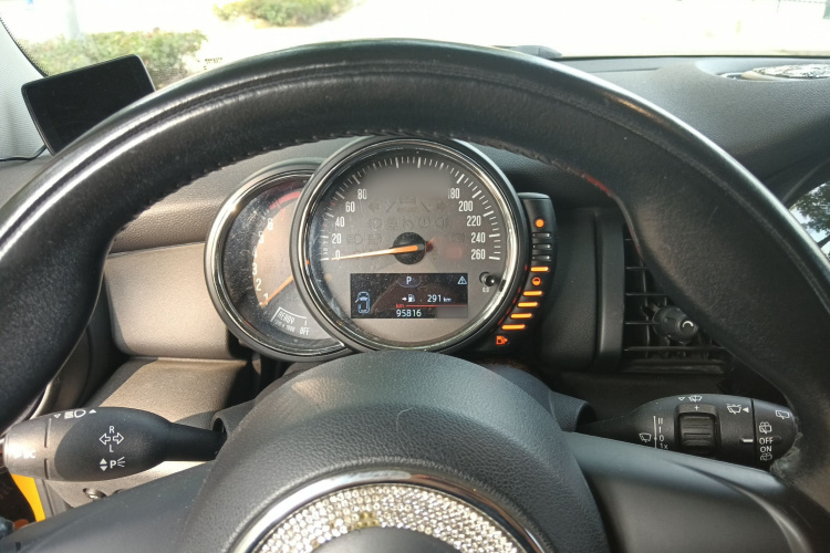 MINI 2014款 1.2T ONE局部细节14