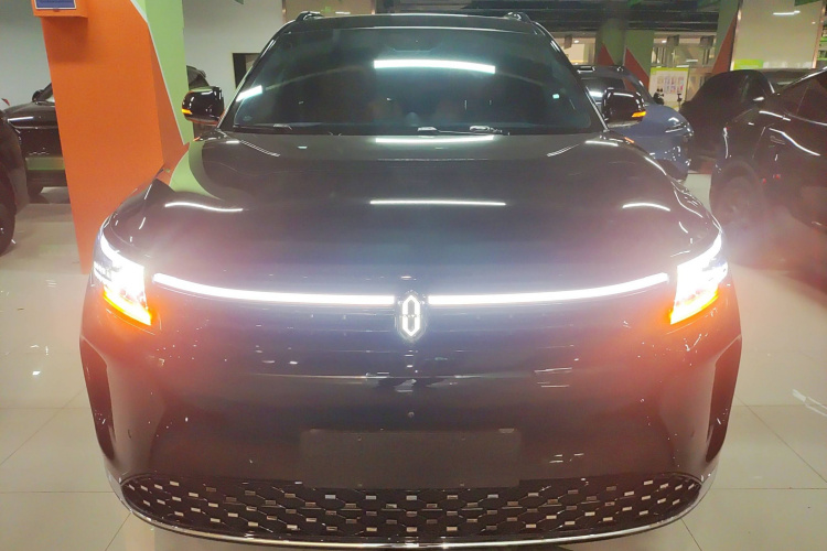 鸿蒙智行 问界M7 2024款 1.5T 智驾四驱Pro版 6座车身外观6001