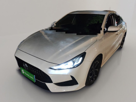 名爵 MG5 2021款 180DVVT 手动青春豪华版