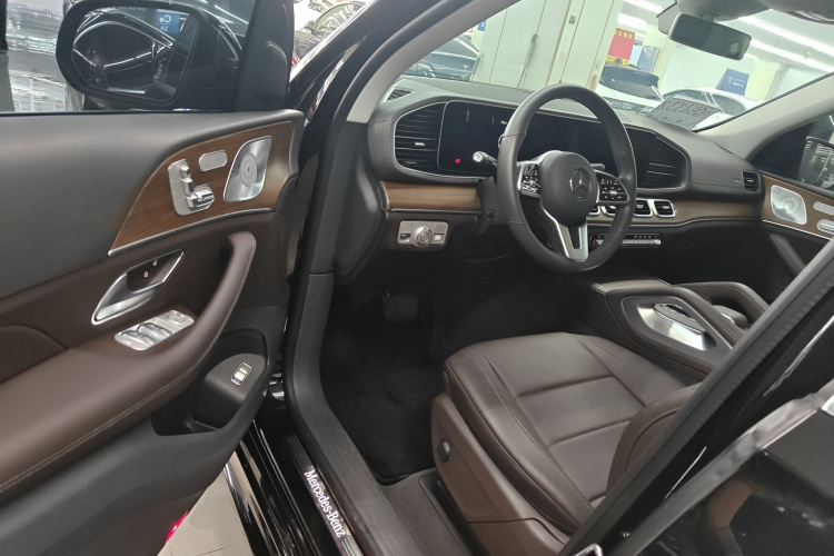奔驰GLE 2020款 改款 GLE 350 4MATIC 豪华型中控内饰20
