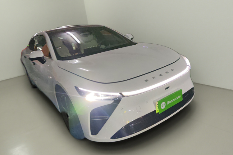 星途 星纪元 ES 2024款 Max长续航版车身外观3