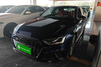 奥迪S4 2023款 S4 3.0TFSI