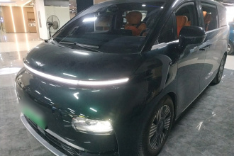 吉利银河 翼真L380 2024款 140度 6座 四驱Ultra