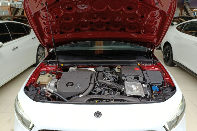 奔驰A级 2019款 A 200 L 运动轿车局部细节24