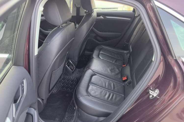 奥迪A3 2015款 Limousine 40 TFSI 自动舒适型中控内饰21