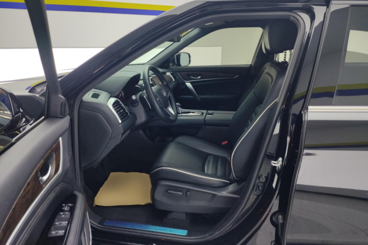 本田UR-V 2017款 240TURBO 两驱豪华版 国V中控内饰19