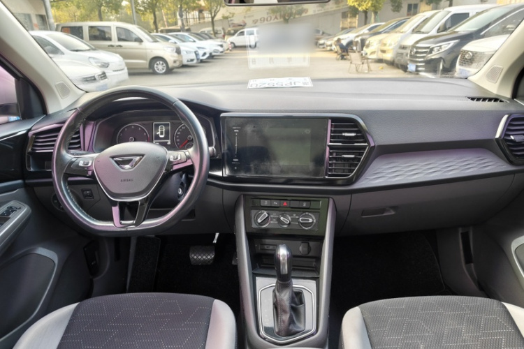 捷达VS7 2020款 1.4T 自动进取型中控内饰7001