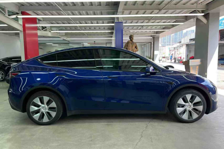 特斯拉 Model Y 2021款 长续航全轮驱动版 3D7车身外观6007
