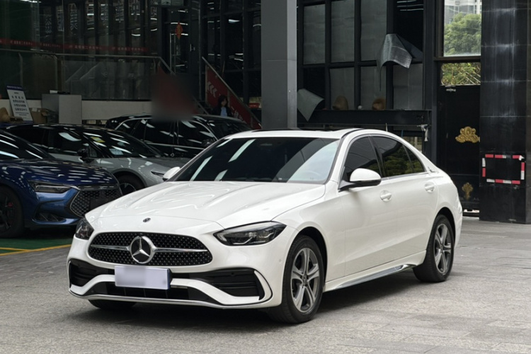 奔驰C级 2022款 C 200 L 运动版车身外观1