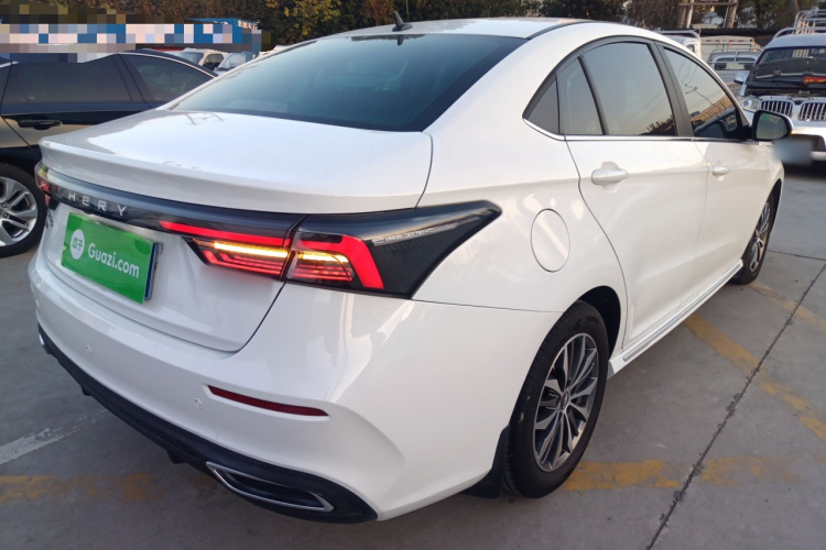 奇瑞 艾瑞泽5 PLUS 2021款 小泽 1.5L CVT享PLUS车身外观6005