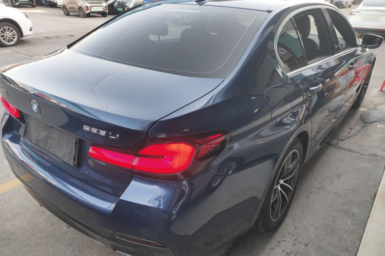 宝马5系 2021款 525Li M运动套装车身外观7