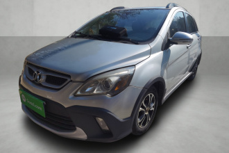 北京汽车 绅宝D20 2015款 两厢 1.5L 手动乐尚版