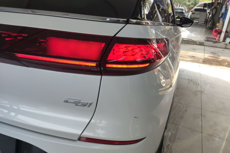 小鹏G3 2022款 G3i 460N车身外观6006