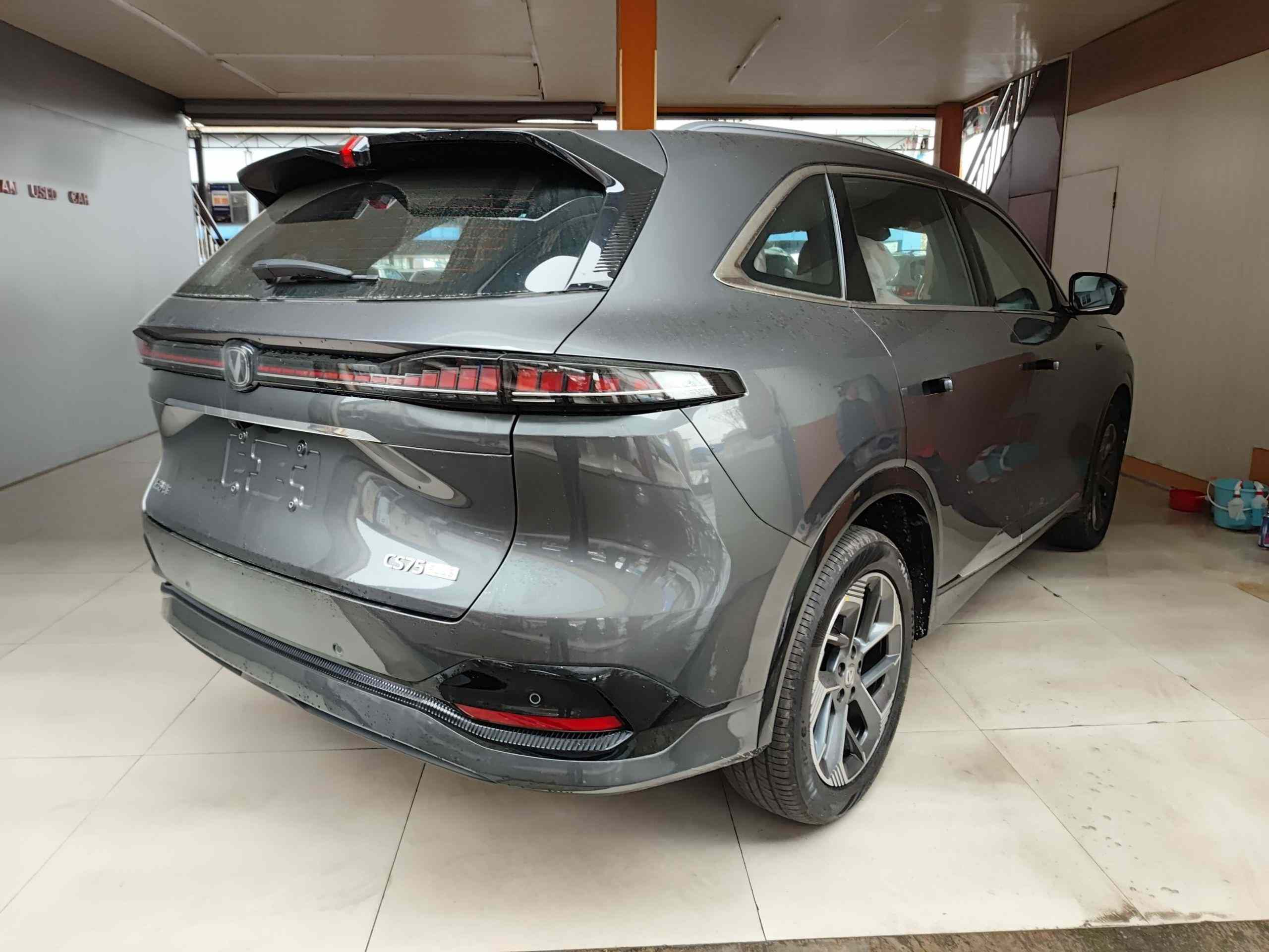 长安CS75 PLUS 2025款 第四代 1.5T 新蓝鲸 智慧尊享型(4)