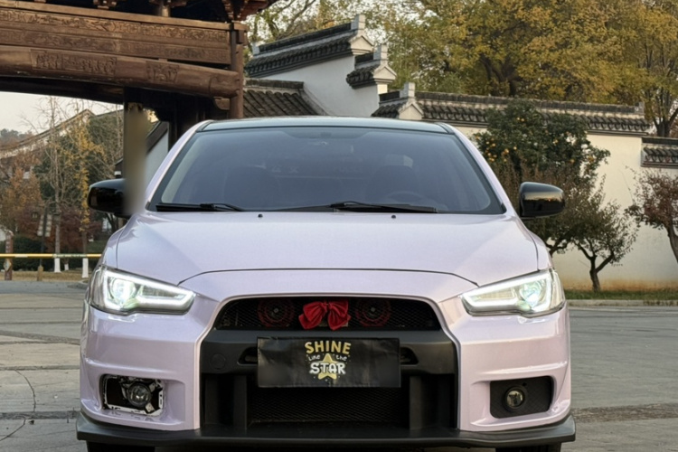 三菱 翼神 2016款 1.8L CVT黑白复刻版车身外观6001