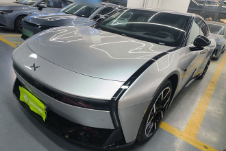 小鹏P7 2025款 702 长续航 Ultra