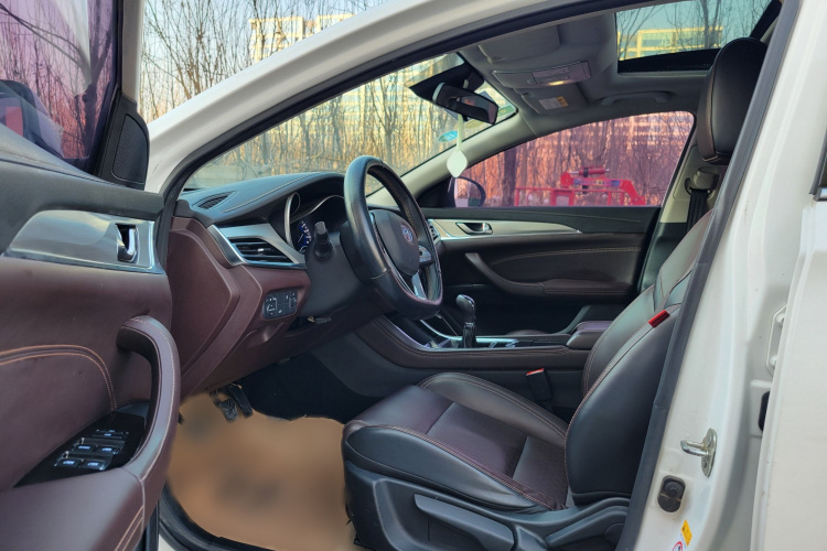 吉利汽车 吉利icon 2023款 1.5TD 主角中控内饰7005