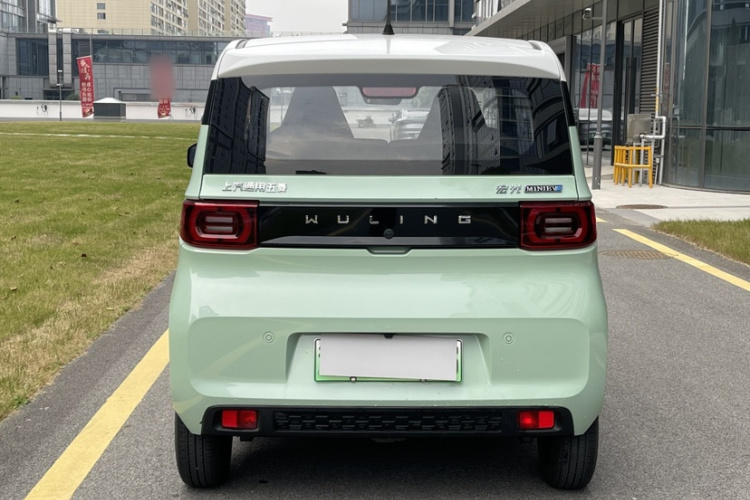 五菱汽车 宏光MINIEV 2022款 马卡龙时尚款 磷酸铁锂车身外观6005