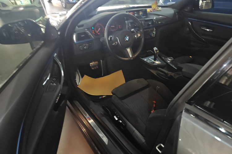 宝马4系 2019款 425i M运动套装中控内饰20