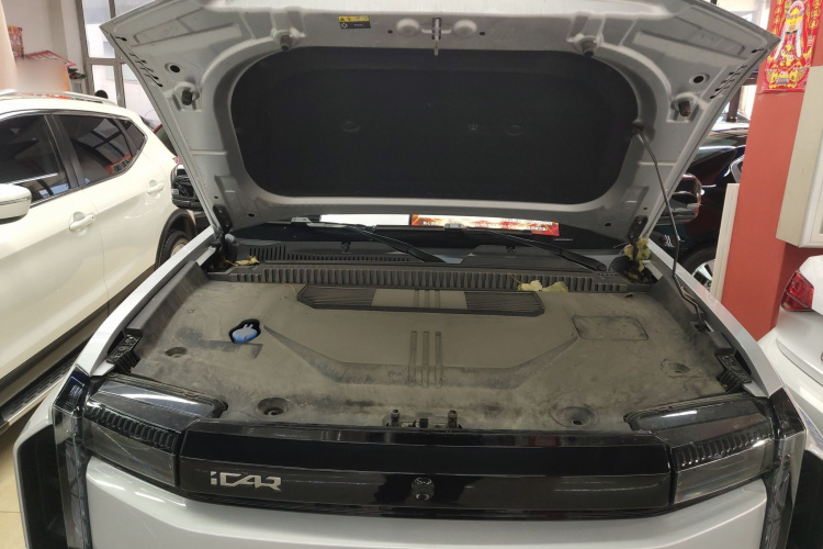 奇瑞iCAR 03T 2024款 520km 两驱长续航版机舱底盘24
