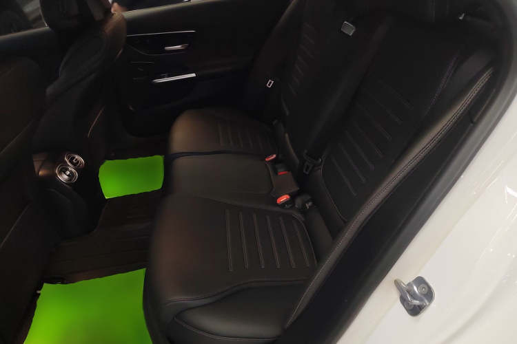 奔驰C级 2024款 改款 C 260 L 运动版中控内饰21