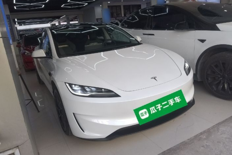 特斯拉 Model 3 2024款 高性能全轮驱动版车身外观6002