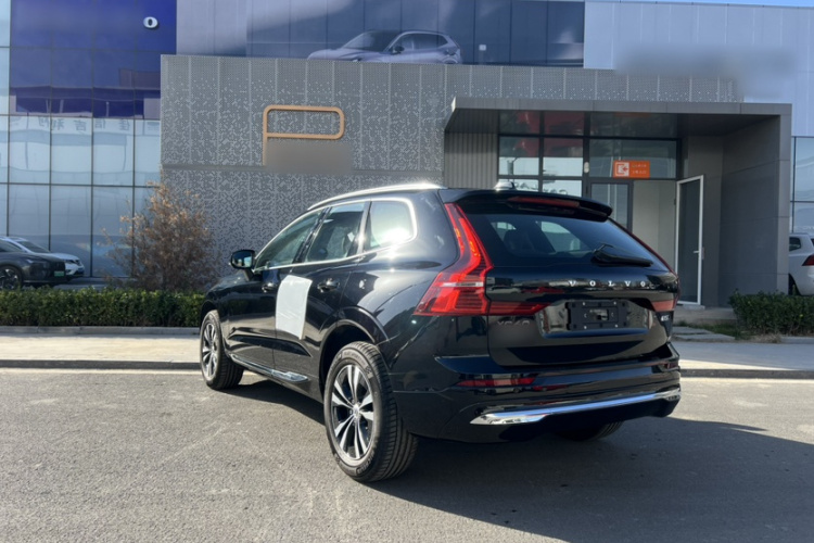 沃尔沃XC60 2025款 B5 四驱智逸豪华版车身外观6004