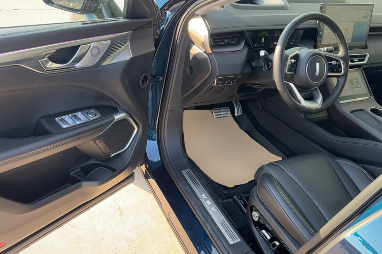 魏牌 摩卡新能源 2024款 Hi4 四驱长续航版中控内饰7004