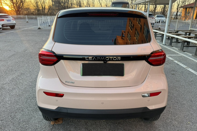 零跑汽车 零跑T03 2021款 400豪华版车身外观6008