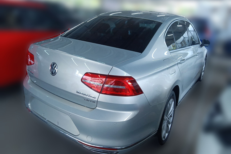 大众 迈腾 2017款 330TSI DSG 豪华型车身外观7