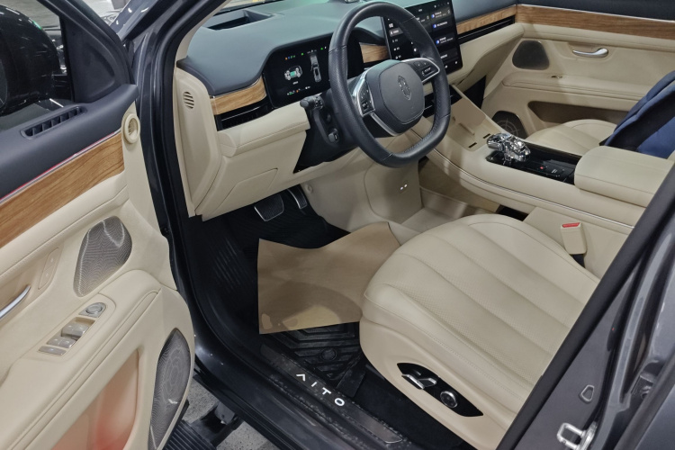 鸿蒙智行 问界M7 2022款 1.5T 后驱舒适版中控内饰7003