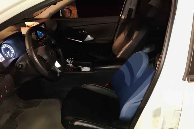 日产 轩逸 2021款 1.6L XL CVT悦享版中控内饰19