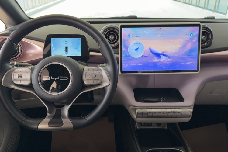 比亚迪 海豚 2023款 420km 时尚版中控内饰7004