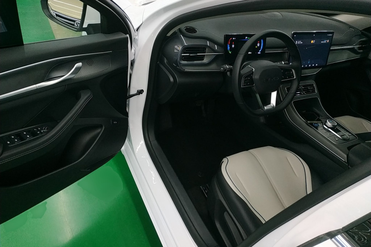 比亚迪 驱逐舰05 2024款 荣耀版 DM-i 55KM 豪华型中控内饰7003