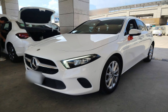 奔驰A级(进口) 2021款 A 200 时尚型