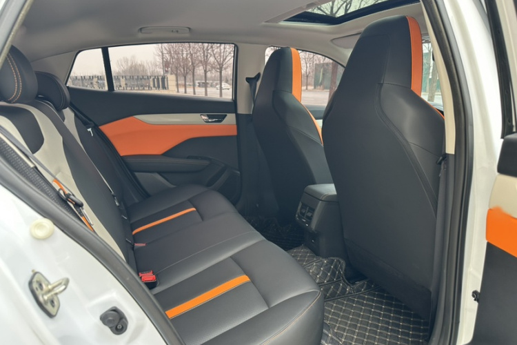 东风风神 奕炫 2023款 马赫版 1.5L 自动追影版中控内饰7002