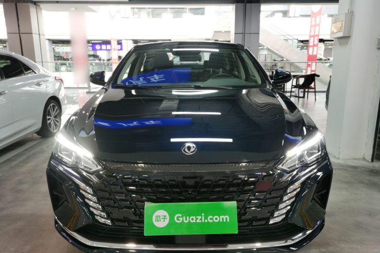 东风风神 奕炫MAX 2023款 1.5T 超能型爸版车身外观2