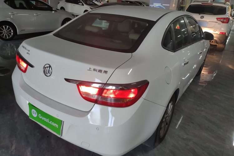 别克 英朗 2013款 GT 1.6L 自动时尚版车身外观7