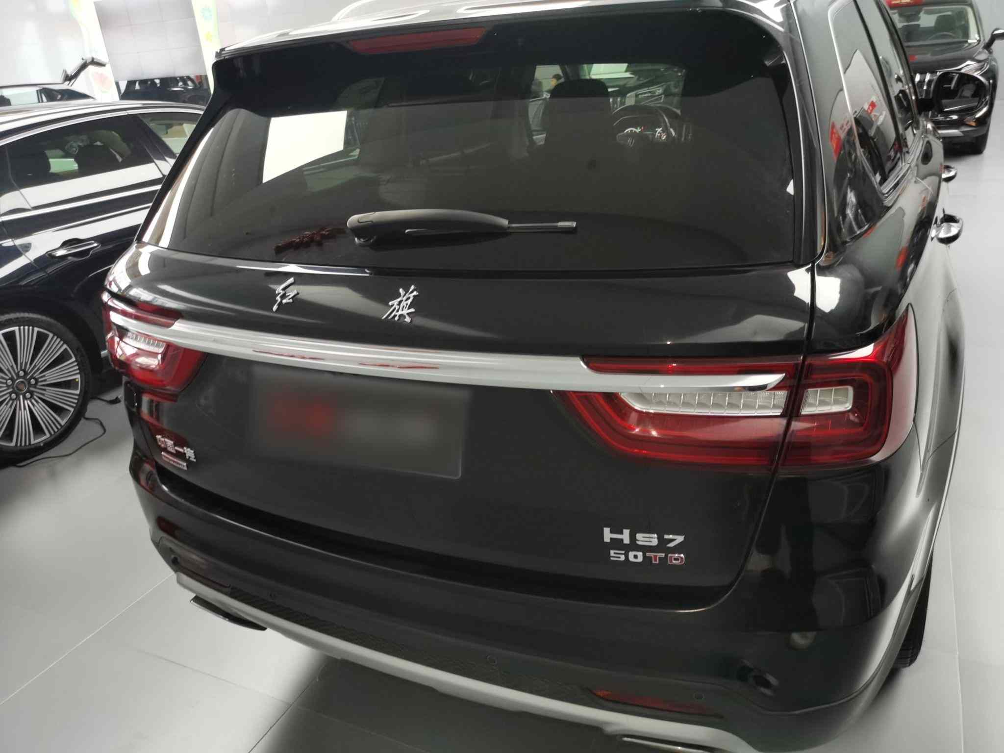 红旗HS7 2022款 3.0T 自动四驱智联旗享版 五座(3)