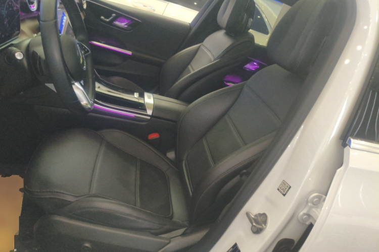 奔驰C级 2022款 C 260 L中控内饰19