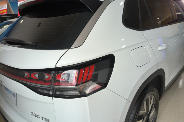 大众 探岳 2025款 众享款 330TSI车身外观9