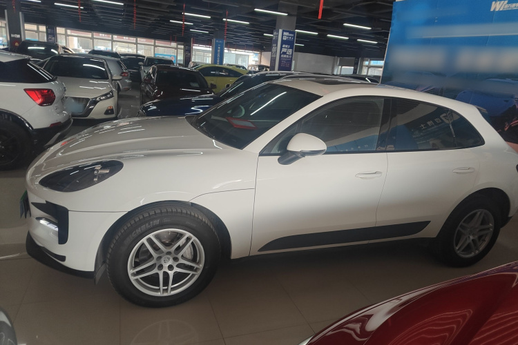 保时捷 2018款 Macan 2.0T车身外观4