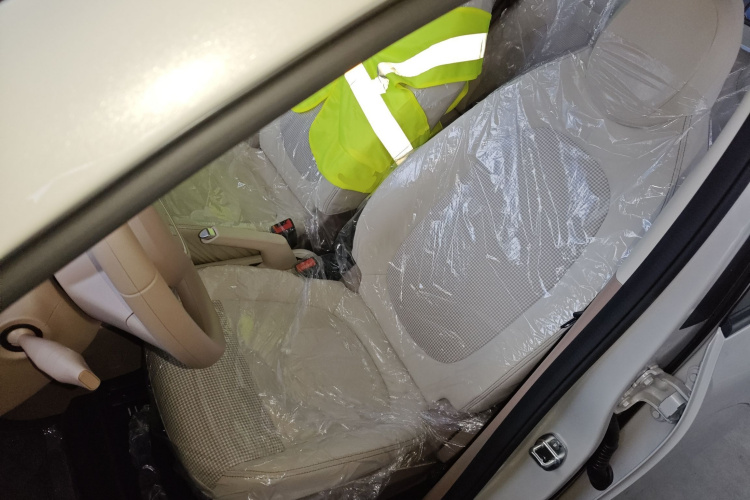 五菱汽车 宏光MINIEV 2025款 四门版 进阶款中控内饰19