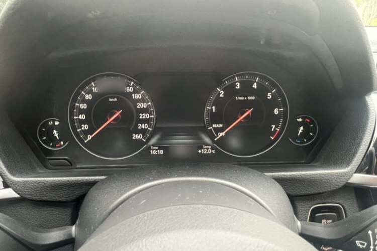 宝马3系 2019款 320Li M运动套装中控内饰7001