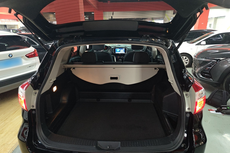 启辰T70 2016款 2.0L CVT睿行版局部细节23