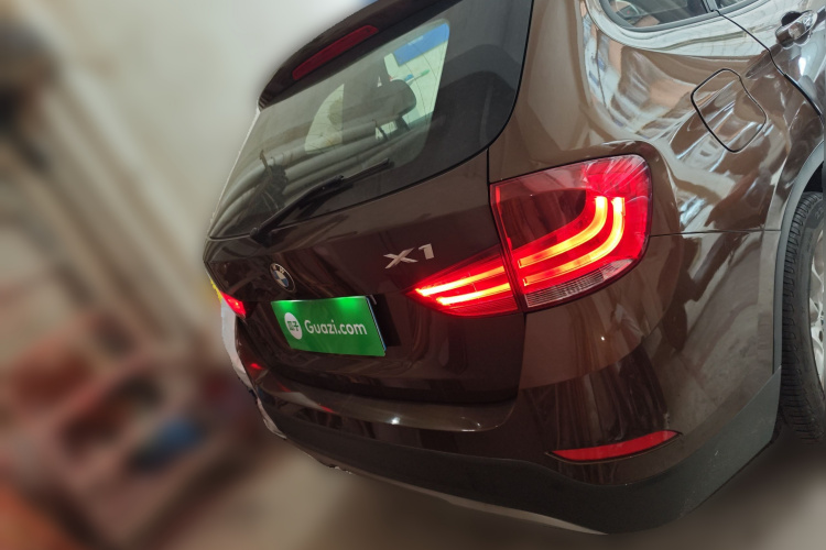 宝马X1 2014款 sDrive18i 领先型车身外观6