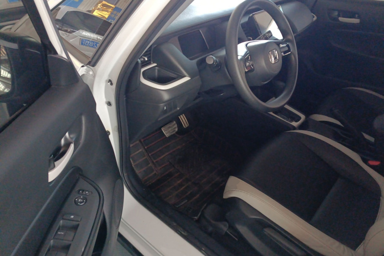 本田 飞度 2023款 1.5L CVT潮跑版中控内饰20